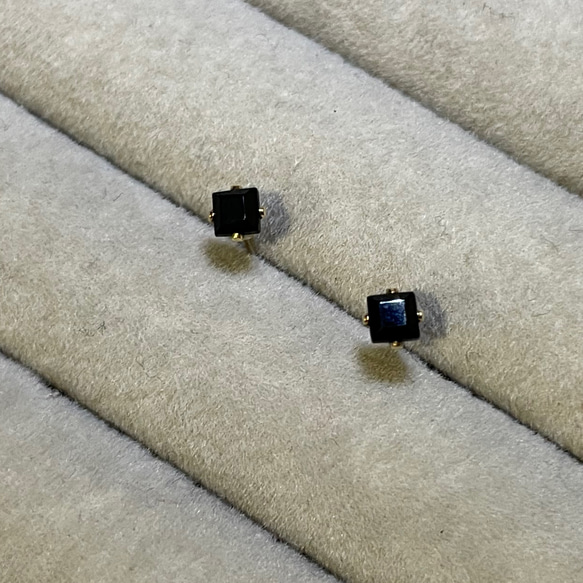 black ... Black spinel pierce 14kgf 1枚目の画像