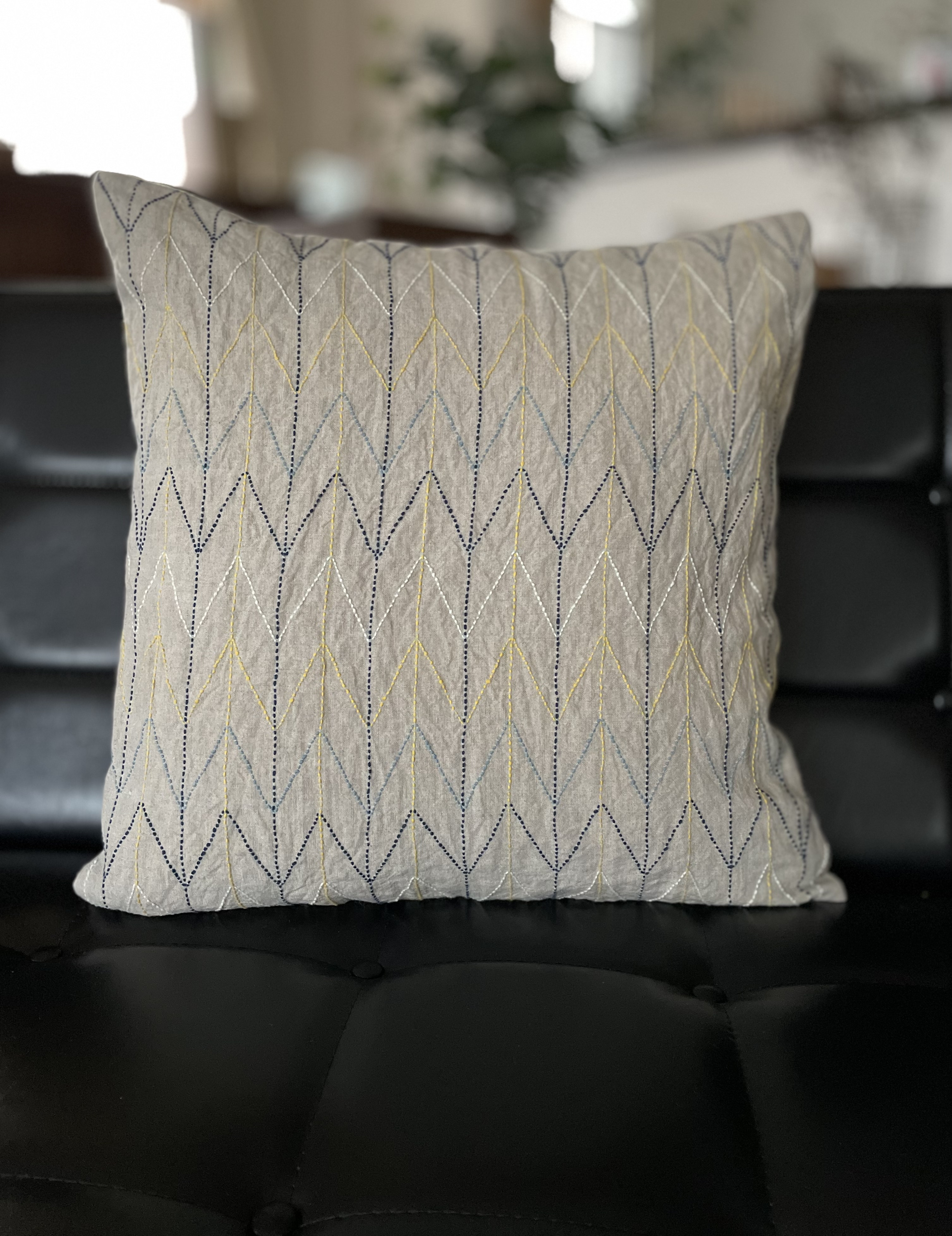 【リネン刺繍　kako☆ページ】クッションカバー　メガネケース