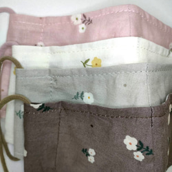 【こども】くすみカラー花柄 コットンマスク　フィルターポケット付き　選べるサイズ（2才－小学校高学年・中学生) 3枚目の画像