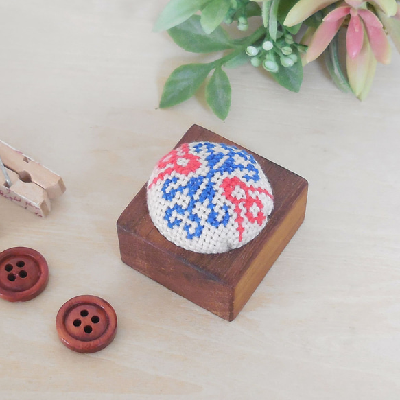 Dumasクロスステッチ完成品（野の花） Amazon | LECIEN (ルシアン) 刺しゅうキット 小さな花のフレーム