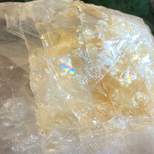 【恋愛・虹入り】レインボー　シトリンクォーツ　原石　ラフストーン　台座付き 恋愛・虹入り】レインボー シトリンクォーツ 原石 ラフストーン