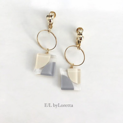 Square color hoop pierce/earring(Ivory×Gray) 1枚目の画像