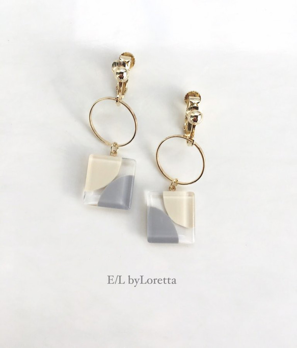 Square color hoop pierce/earring(Ivory×Gray) 1枚目の画像