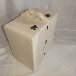 ミシン糸+ボビン ６０個収納　便利な糸立て木製裁縫箱　ソーイングボックス　折り畳み収納ケース　♡型ピンクッション付 9枚目の画像