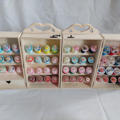 ミシン糸+ボビン 60個収納 便利な糸立て木製裁縫箱 ソーイング