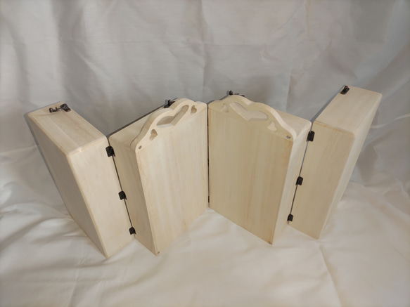 ミシン糸+ボビン ６０個収納　便利な糸立て木製裁縫箱　ソーイングボックス　折り畳み収納ケース　♡型ピンクッション付 6枚目の画像