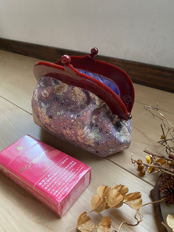 受注製作】 携帯灰皿も入る yuwa 花柄プラスチックがま口 タバコ