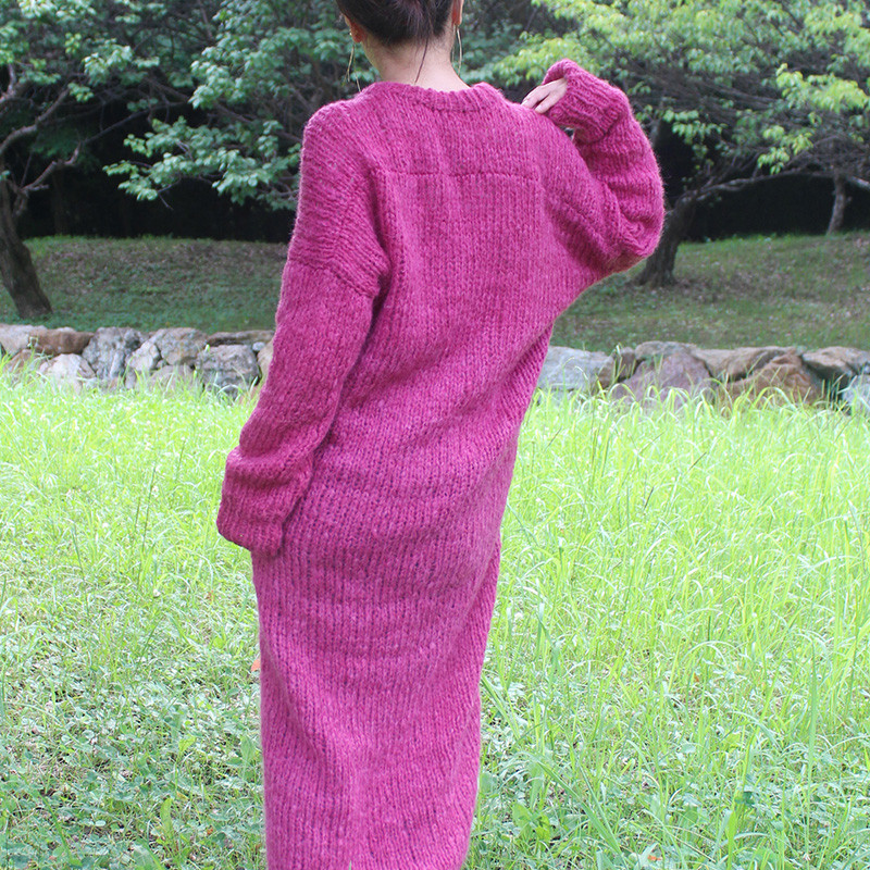 手編みモヘアラウンドネックロングワンピース　チェリーピンク