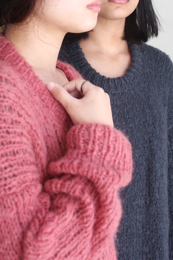 手編みモヘアラウンドネックロングワンピース　チェリーピンク