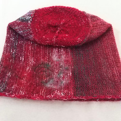 クリスマスカラーのニット帽 4枚目の画像