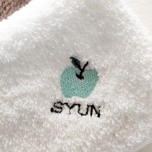 名入れ】刺繍ミニハンドタオル りんご ハンカチ・手ぬぐい まる 通販