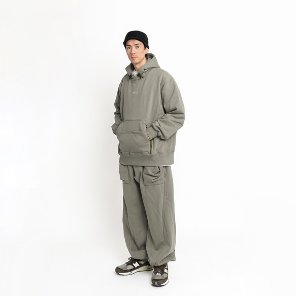 TMCAZ Secant Heavy Weight Sweatpant[Laurel Oak]切線重磅運動褲 第5張的照片