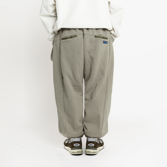 TMCAZ Secant Heavy Weight Sweatpant[Laurel Oak]切線重磅運動褲 第4張的照片