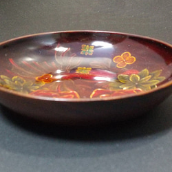 水に遊ぶ紫陽花と金魚のお皿(赤金魚) 3枚目の画像