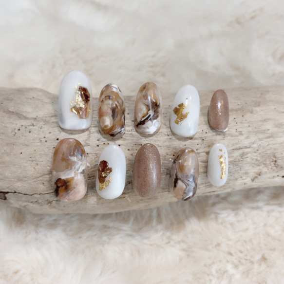 オーダーネイルチップNo.55 カフェラテ風 マーブル ぷっくり ニュアンス サイズオーダー⧉ブラックブラウンのニュアンスネイル ネイル