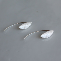 山茶屬樹葉造型耳環 第1張的照片