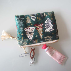 再再販クリスマス2025　フランス生地　もみの木のポーチ　Sサイズ　コスメ入れ　デバイス入れ　クリスマスツリー 5枚目の画像