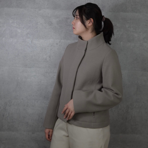 【送料無料】 2WAY 簡単着こなし 切り替えダウンコート ブラウン 上部分