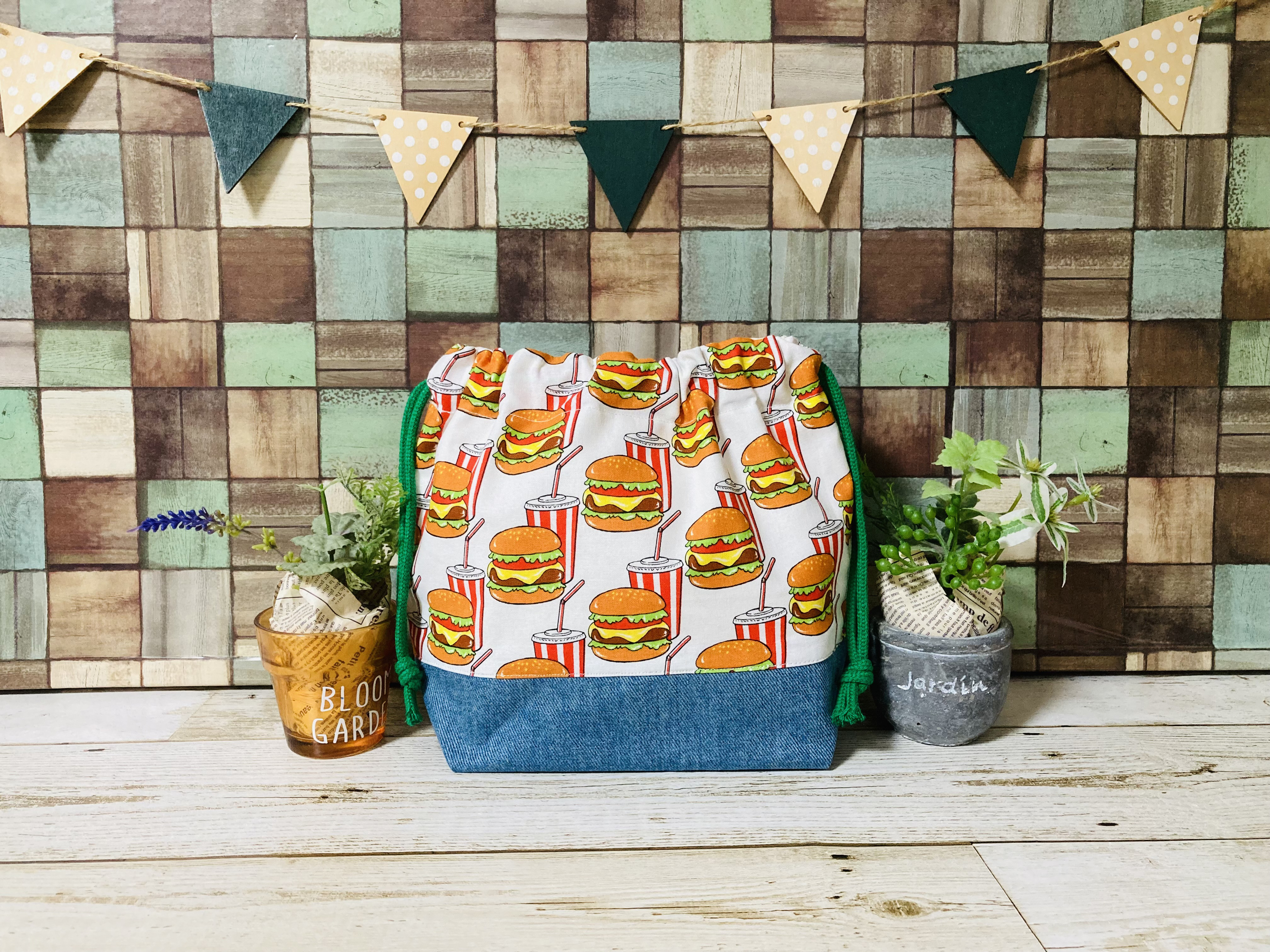 ハンドメイド　巾着袋　ハンバーガー　シュナウザー