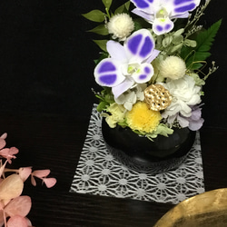 お供えプリザ　お盆　お彼岸　立花:蘭/木箱のお線香 2枚目の画像