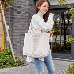 Sakumi no Wa A4 多功能手提袋 | 白色 x 古銅色 第3張的照片