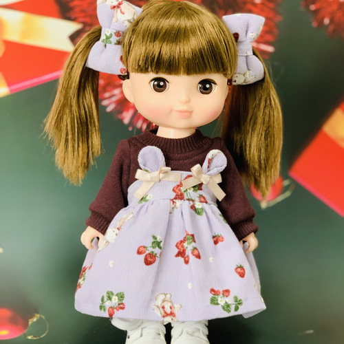 創作人形 rosycraft_doll グリーンのワンピースで 創作人形