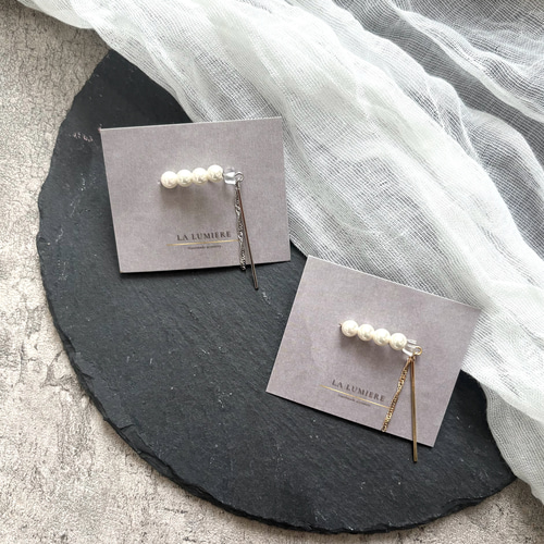 大人気 / 着けてる事を忘れる♡イヤークリップ 【4連パール】片耳