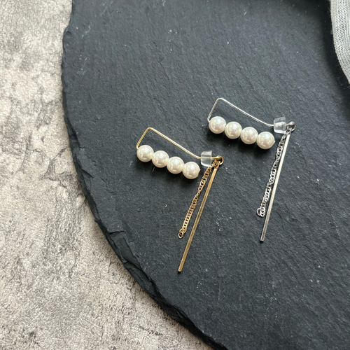 大人気 / 着けてる事を忘れる♡イヤークリップ 【4連パール】片耳