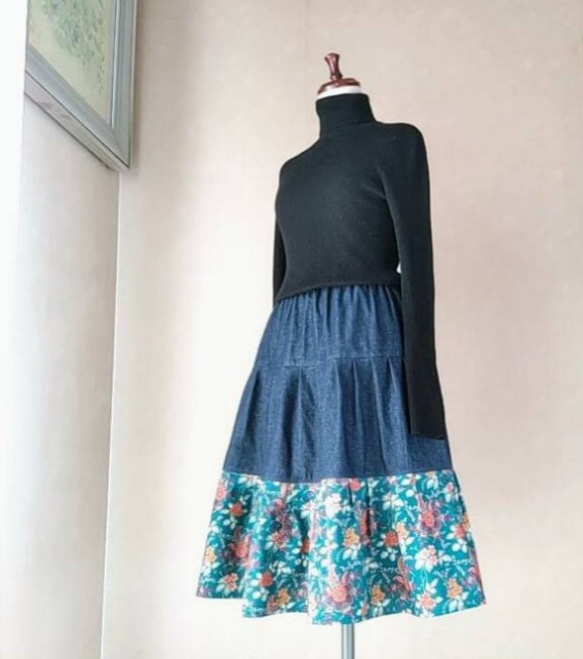 裾のフリルが素敵なリバティスカート　（ティアードスカート） 2枚目の画像