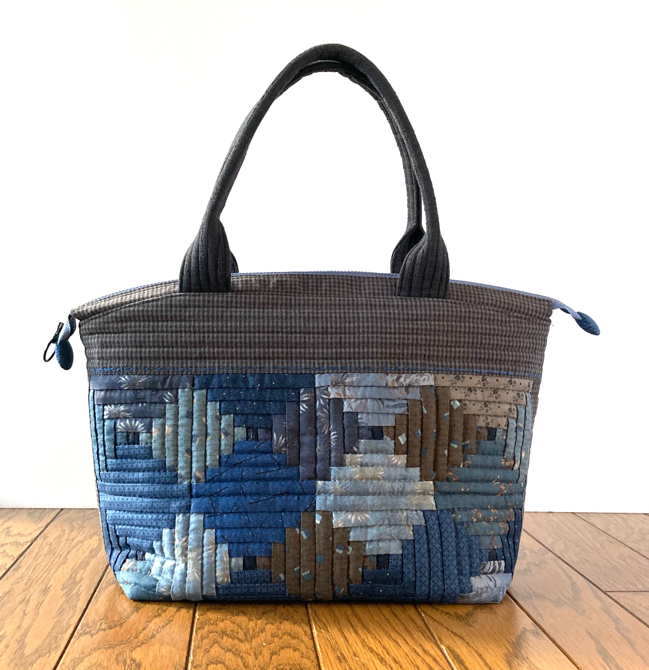 カンタ刺繍パッチワークキルトのトートバッグ【Mサイズ/G