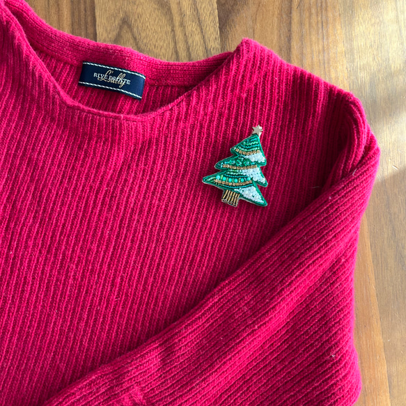 クリスマスツリーのビーズ刺繍ブローチ(グリーン)バッグチャーム用チェーン取付可 5枚目の画像