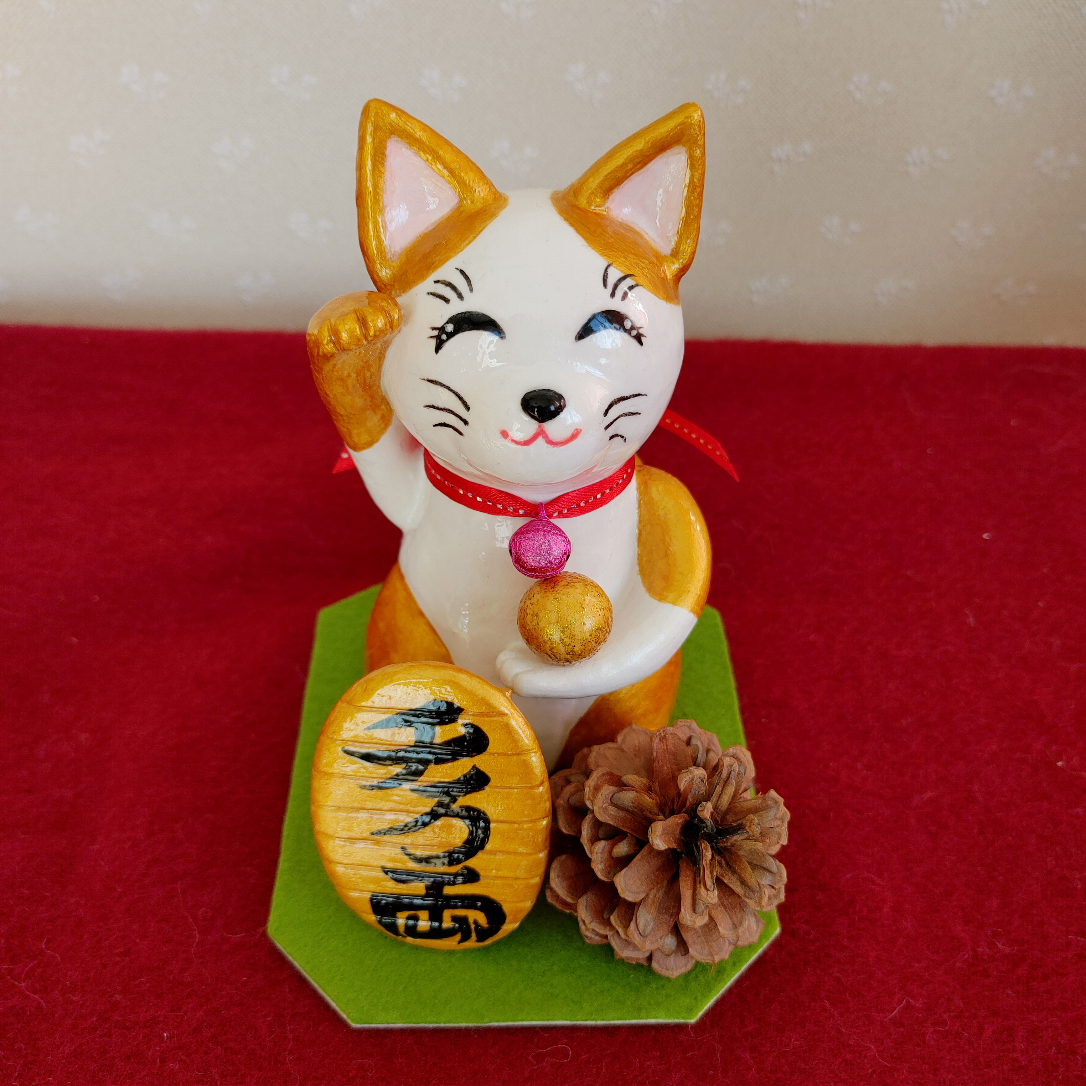 招き猫　土人形　ハチワレ　三毛猫