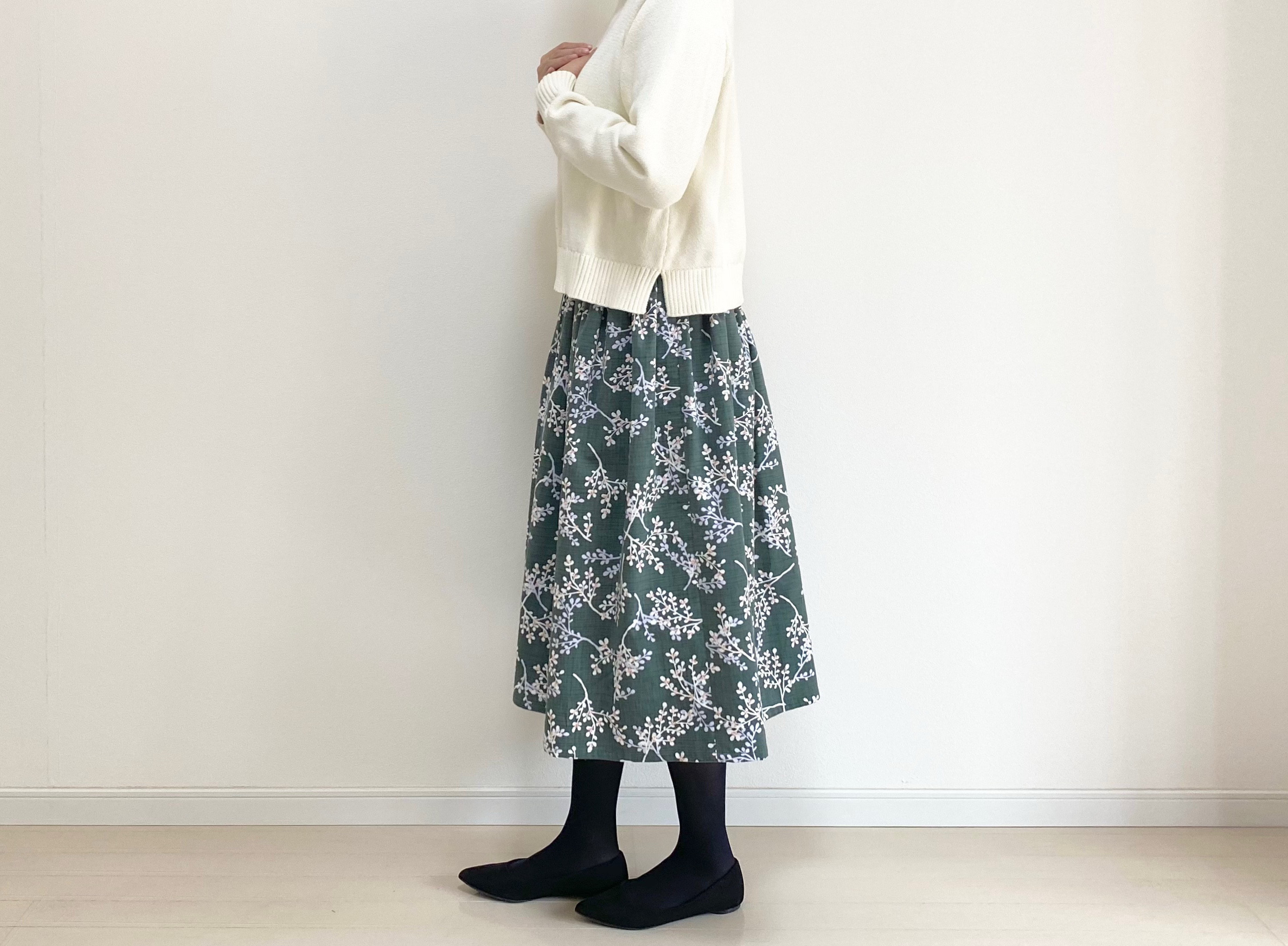 北欧リーフ柄　コーデュロイギャザースカート   モスグリーン