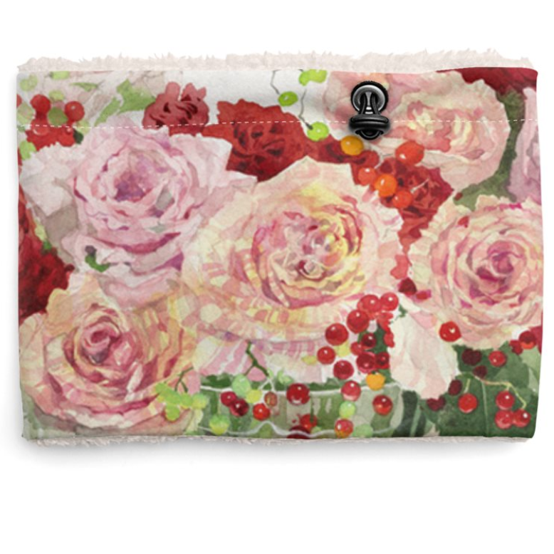 シェルパスヌード　「ピンクのバラと赤い実」