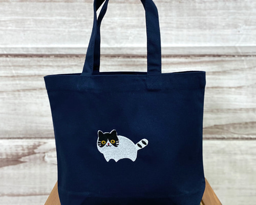 ともこ　エコバッグ　トートバッグ　猫の庭園　ブラック　ハンドメイド 564dce73b3195497bd2ad181d0c469