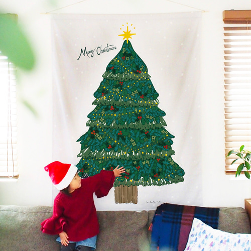 絵本のようなクリスマスツリータペストリー/2サイズ（壁がけ 簡単