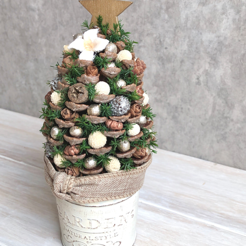 お値下げしました】大きな松ぼっくりの小さなクリスマスツリー ブリキ 