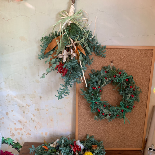 送料込】コニファーのクリスマスリース☆土台にも♪ ドライフラワー