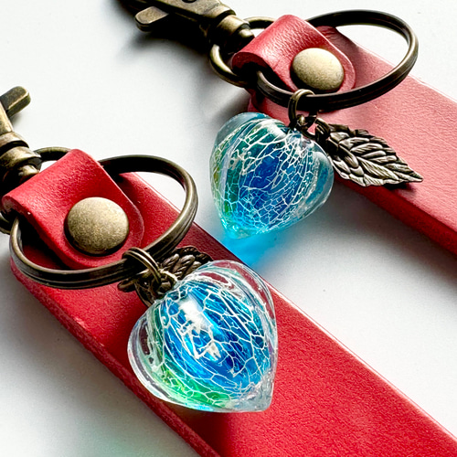 カヤ様おまとめ。レジン ペンダント キーホルダー - メルカリ
