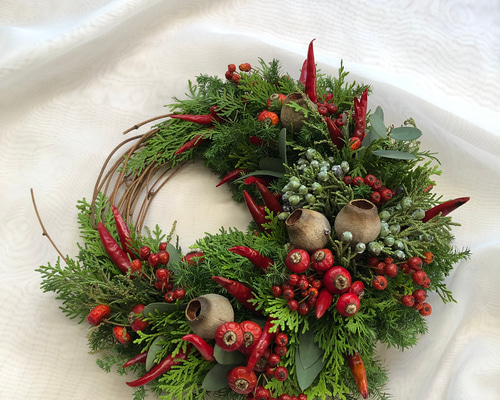 予約受付】フレッシュ＊クリスマスリース/赤い実たっぷりの三日月