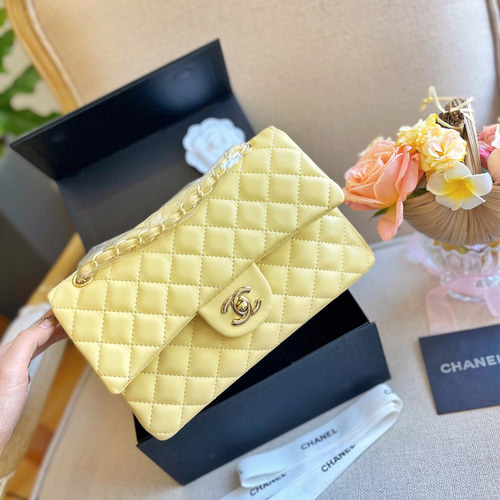 お洒落スクエア♡【 CHANEL 】シャネル ショルダー バッグ スクエア CHANEL(シャネル) ショルダーバッグ・ポシェット