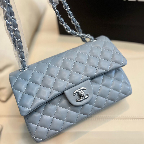 【大人気♡】CHANEL ショルダーバッグ 新作！2025春夏】CHANEL スモール チェーンクラッチ (CHANEL
