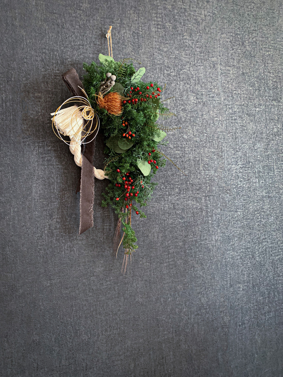 7.しめ縄リース クリスマスリースにもなるモダンなしめ縄リース しめ縄・しめ飾り 葉