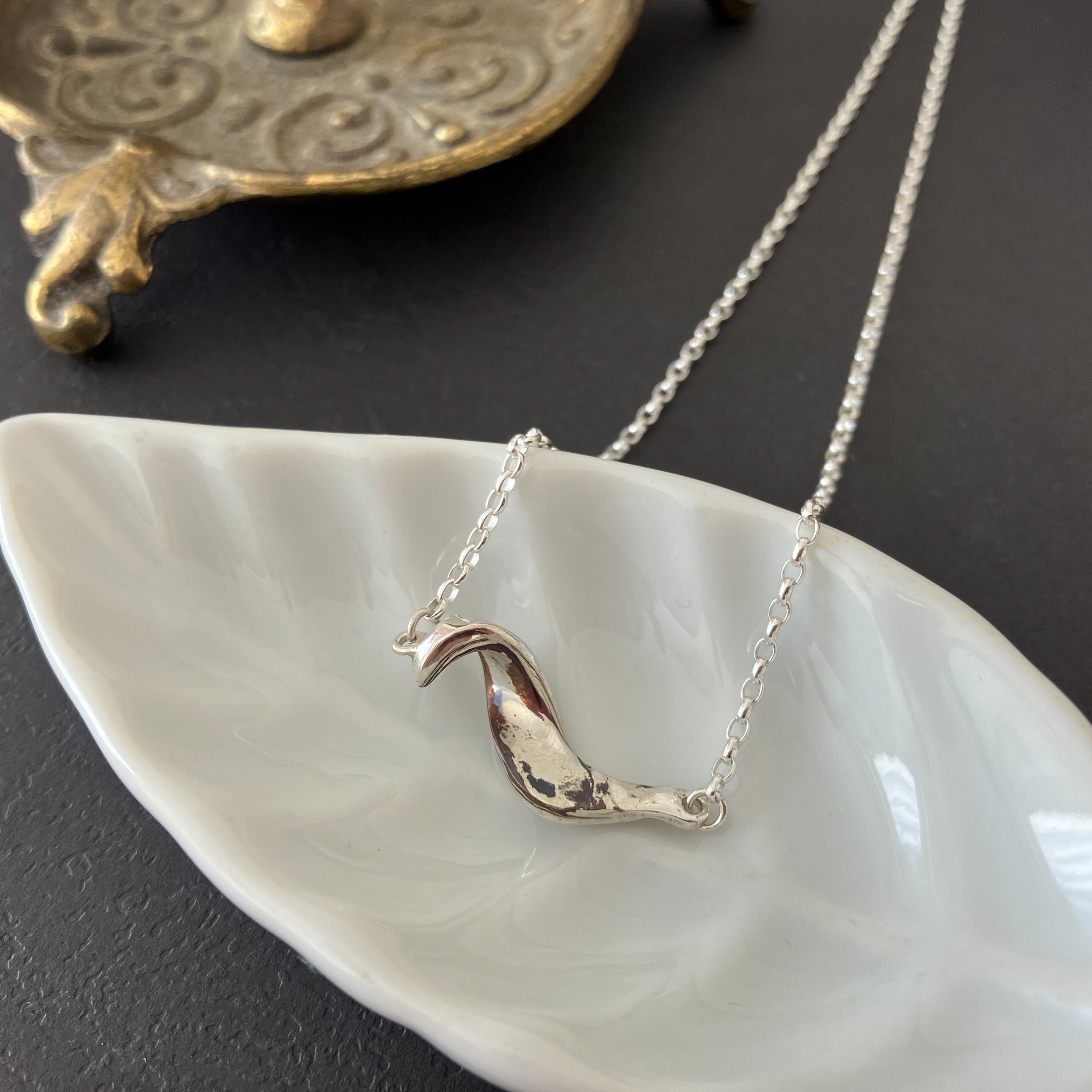 two colors - wave necklace
