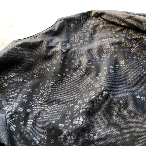 アンティーク大島紬のノーカラージャケット　リバーシブル　着物リメイク 7枚目の画像
