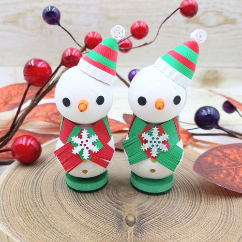 クイリングのちっちゃな雪だるま⛄《クリスマスカラー》 立体
