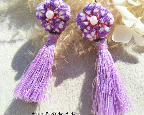 フリンジ タッセル くすみ 白 紫 シンプル イヤリング ピアス