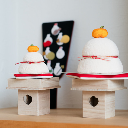 ☆美品☆お正月飾り 鏡餅 ちりめん 三宝付き - メルカリ