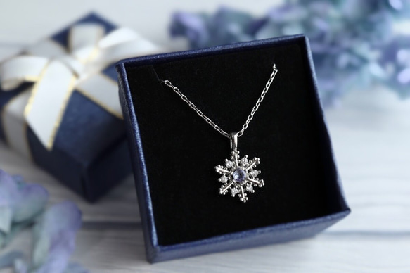 タンザナイト シルバーネックレス カット 誕生石 12月 天然石