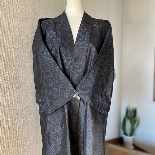 大島紬 着物リメイク 作務衣 現品限り 色花模様 大人女子和の